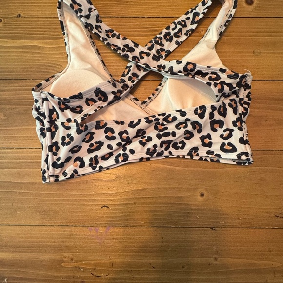 SHEIN Leopard Print Bikini Top - Picture 2 of 5